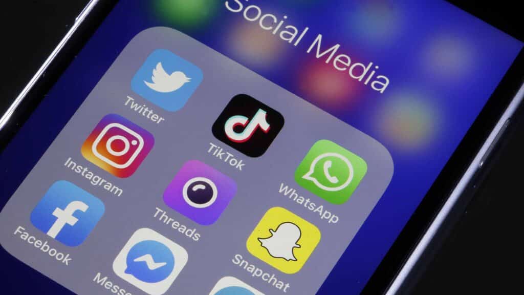 California social media marketing content strategy